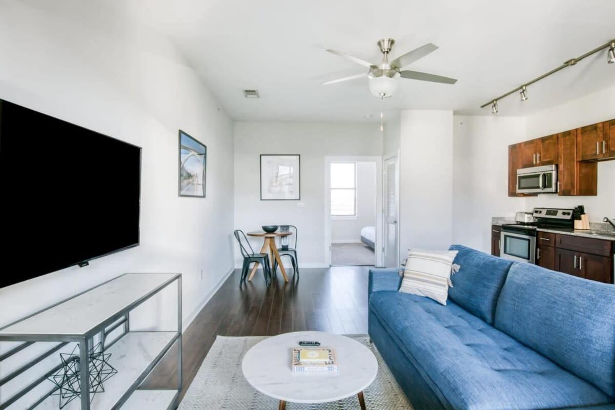 CozySuites Music Row Chic 1BR with free parking 12 - 4