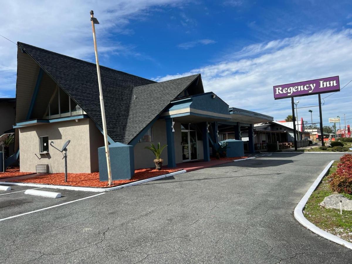 Regency Inn — photo 1