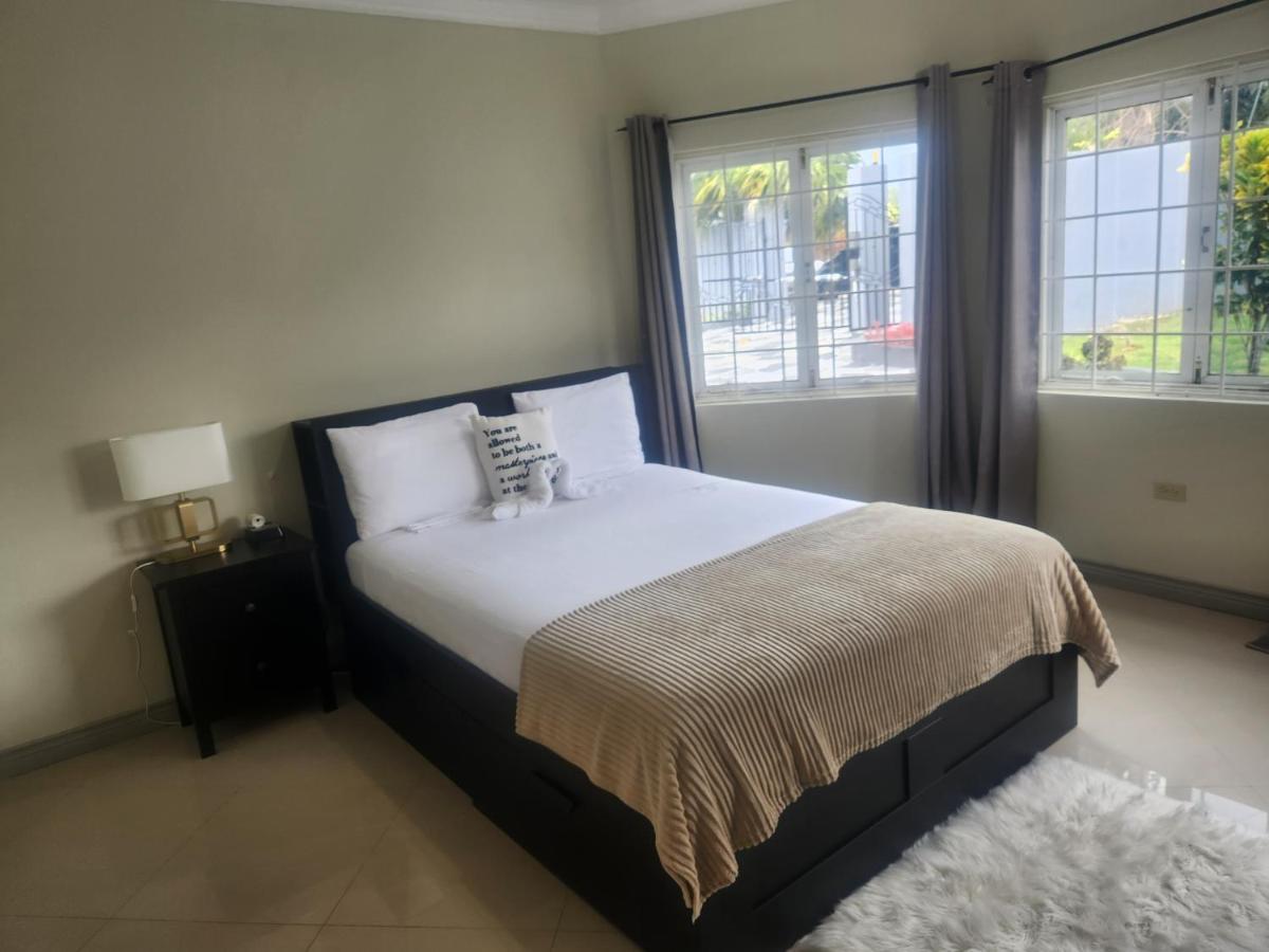 Beautiful Battersea Lodge - 2