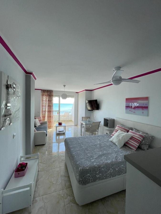 Roca Chica. Studio - First Line Beach - 5