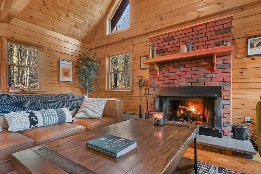 Amber Lake Cabin — photo 19
