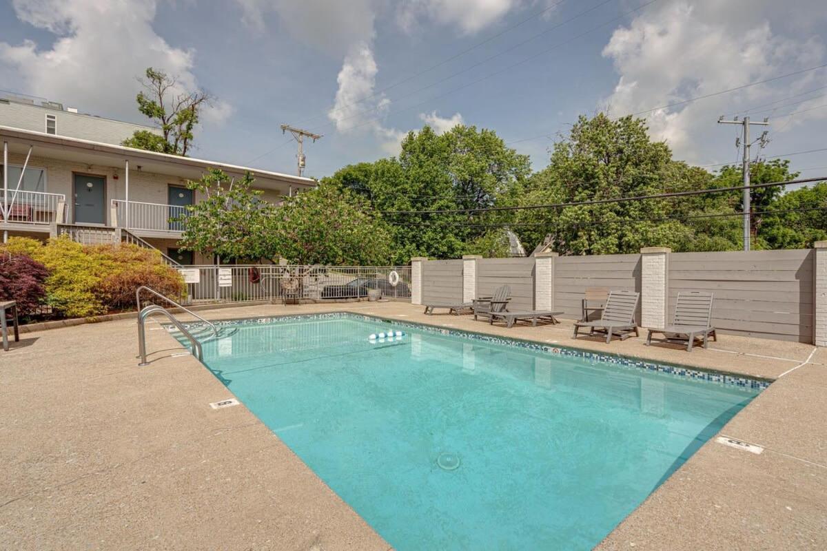 Berry Hill Urban Oasis - by 12 South & Vanderbilt