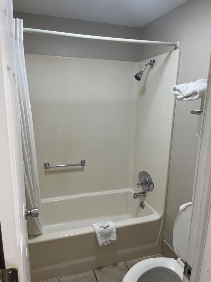 City Motel — photo 8