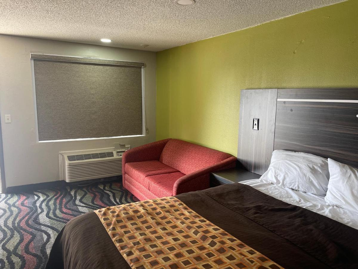 City Motel — photo 12