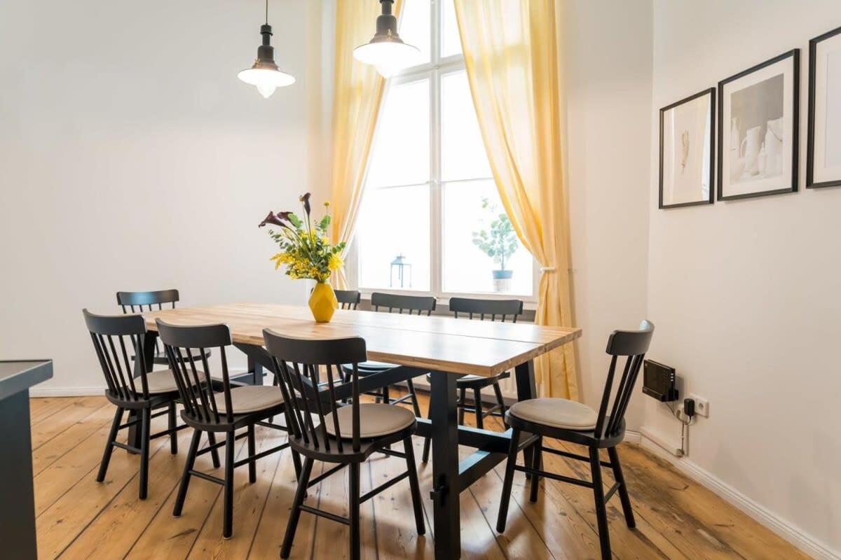 Apartment at Rosenthaler Platz - 4