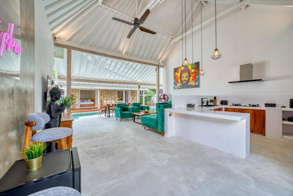 Beautiful villa Yang Tao in the heart of Seminyak with private staff - 5