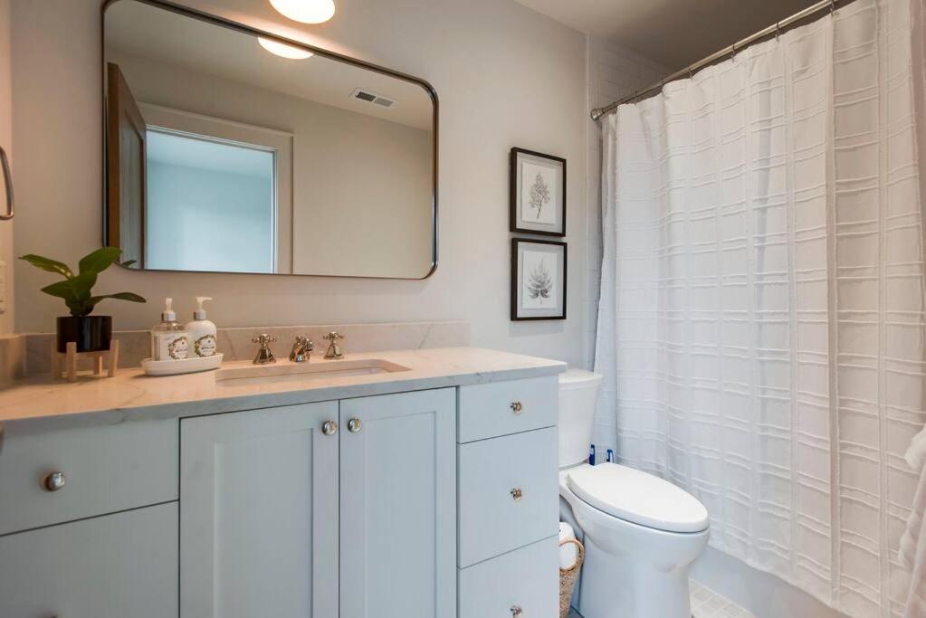 Lux West Nash Tudor 4mi to DT Sleeps 9 - 3