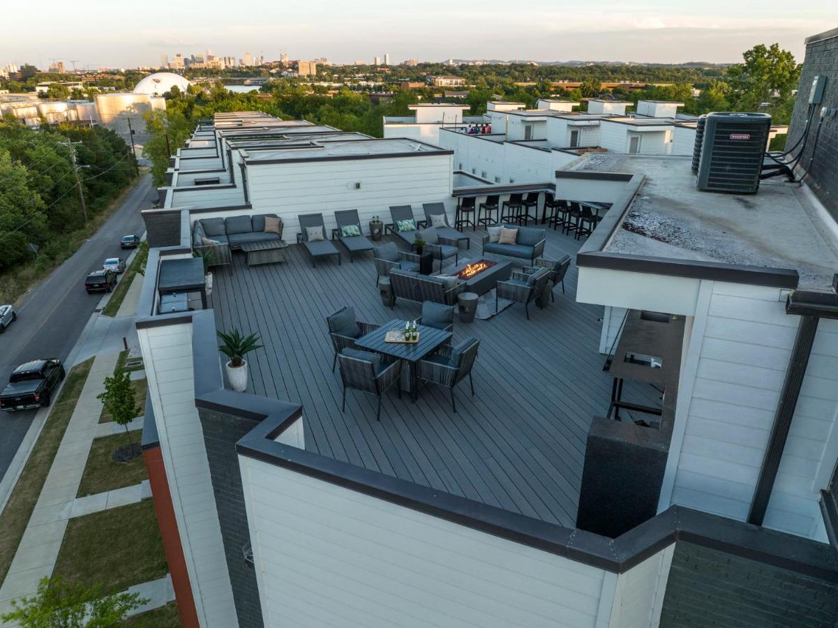 Rooftop Skyline Views DT Nash Sleeps 12 - 2