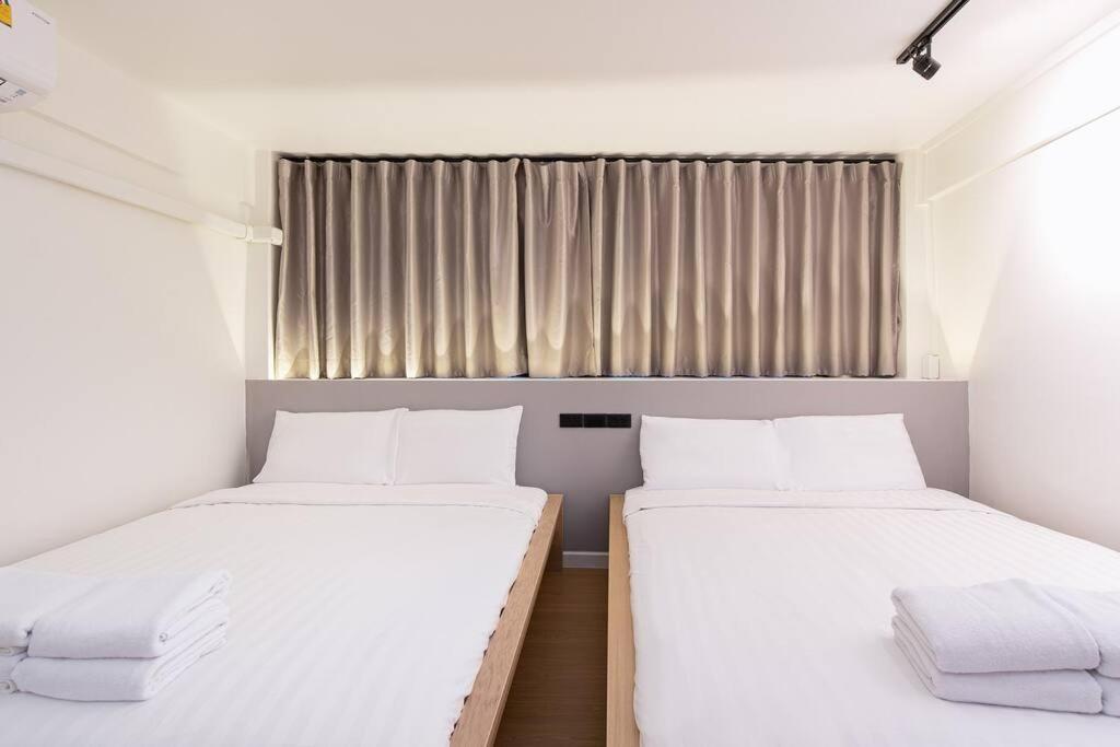 Townhouse in Pratunam Bangkok - 2