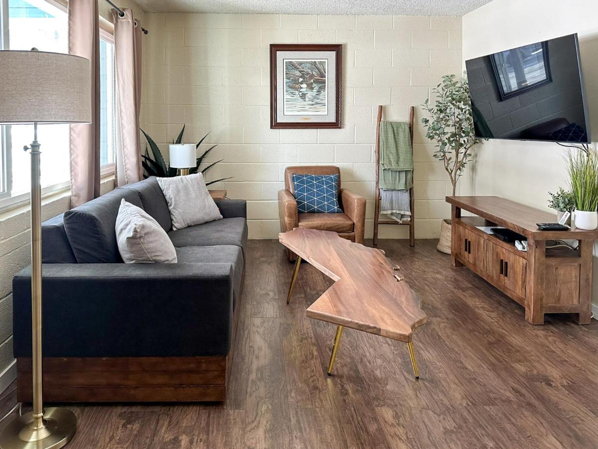 Gull Lake Lodge — photo 13