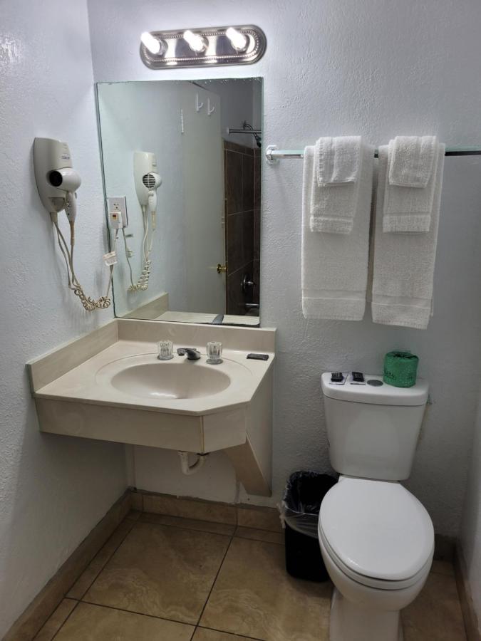 Sands Motel — photo 24