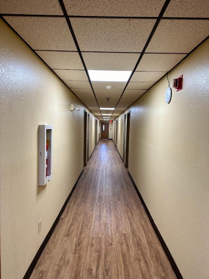American Inn — photo 12