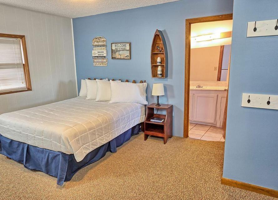 Holiday Hills Resort — photo 15