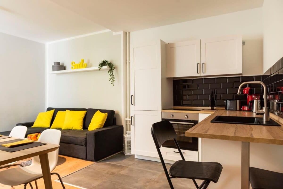 Cosy Two BR plus Self Checkin plus Street Parking - 4