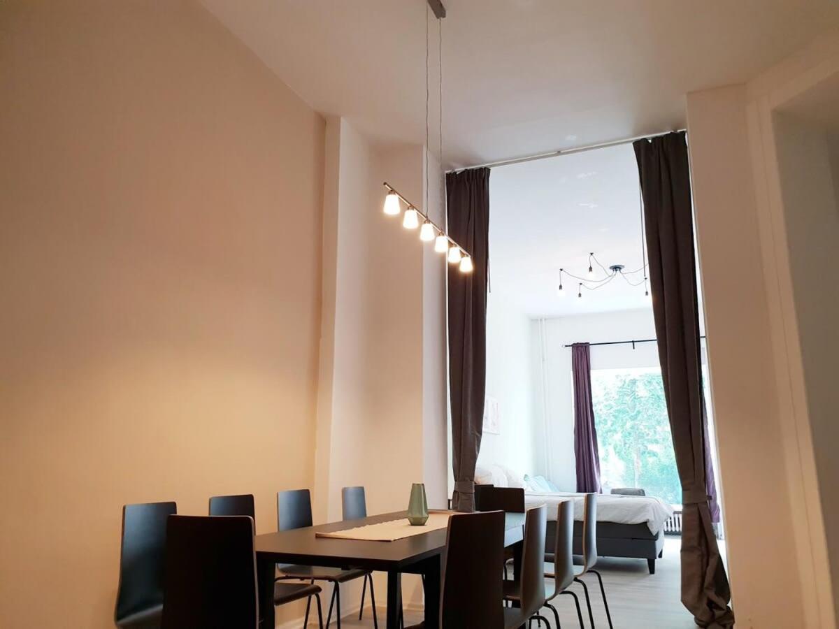Family Apartment Moabit - 4