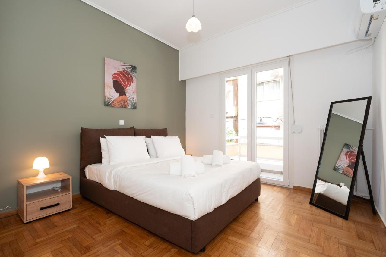 Contemporary Chic Apartment in the Heart of Athens - 3