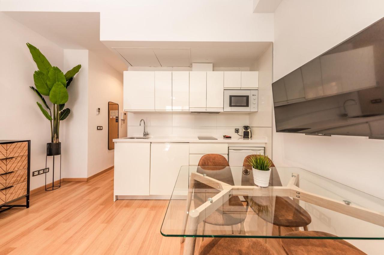 Industrial studio in the city center by REMS - 5