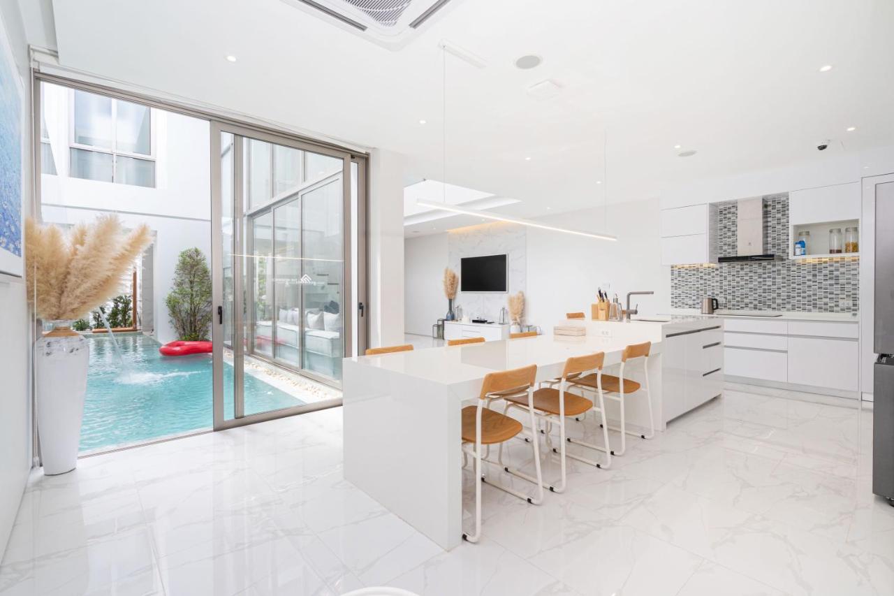 New Modern Aesthetic 3-Storey Villa A15 in Gated Residence just 10 min drive Laguna Phuket - 5