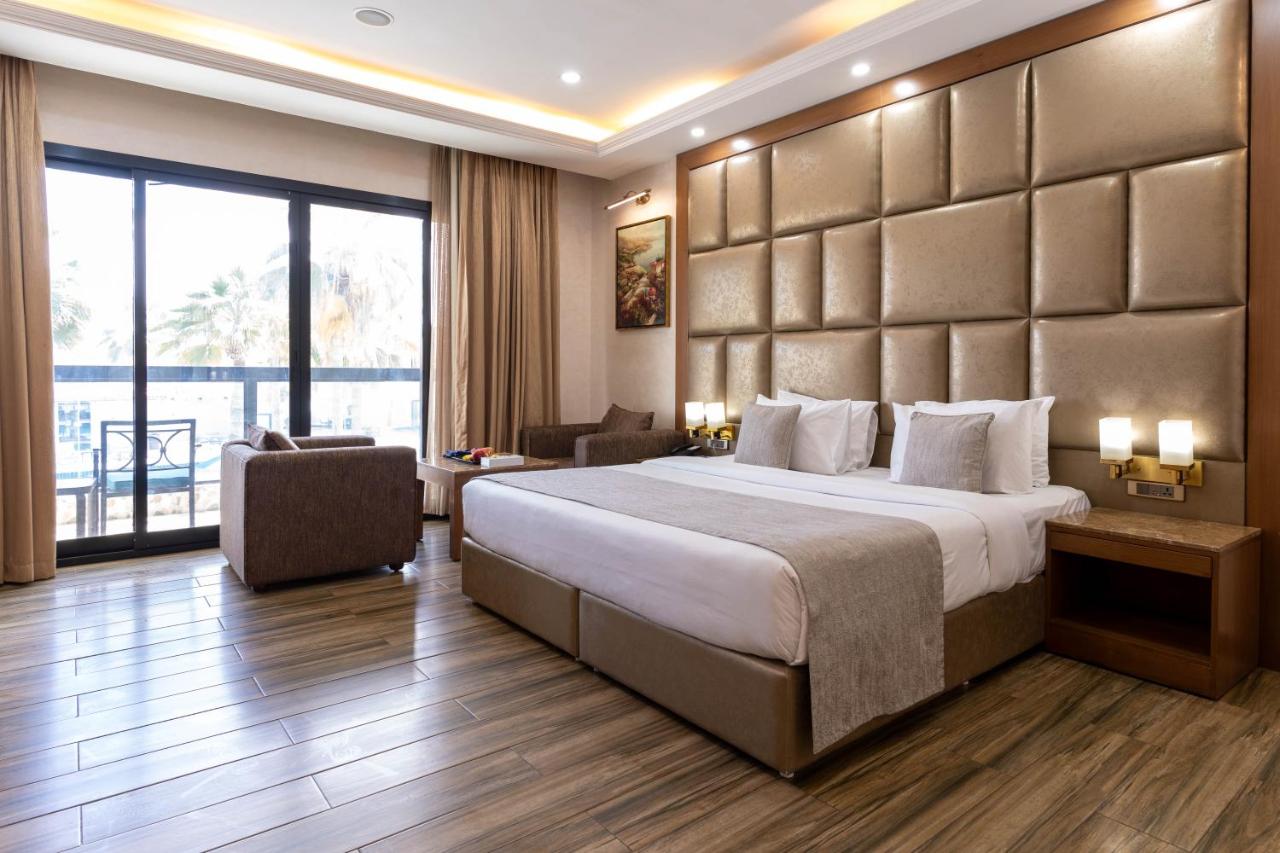 Suite with Pool View