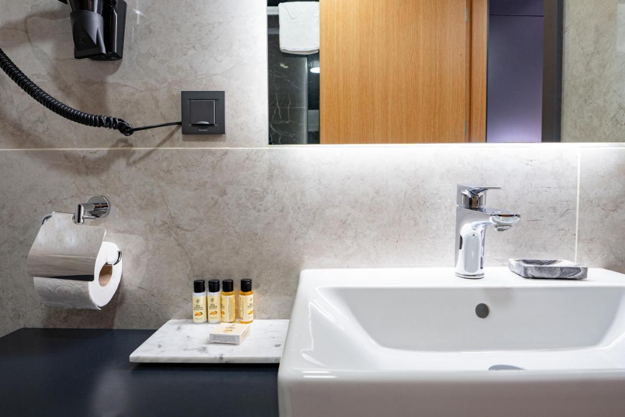 RW BOUTIQUE HOTEL - 3