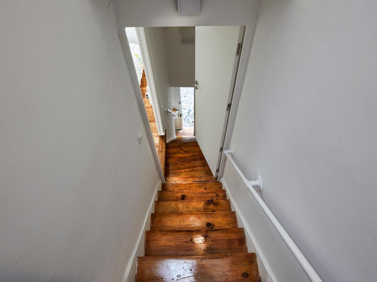 Alfama Cozy Studios by Get Your Stay - 4