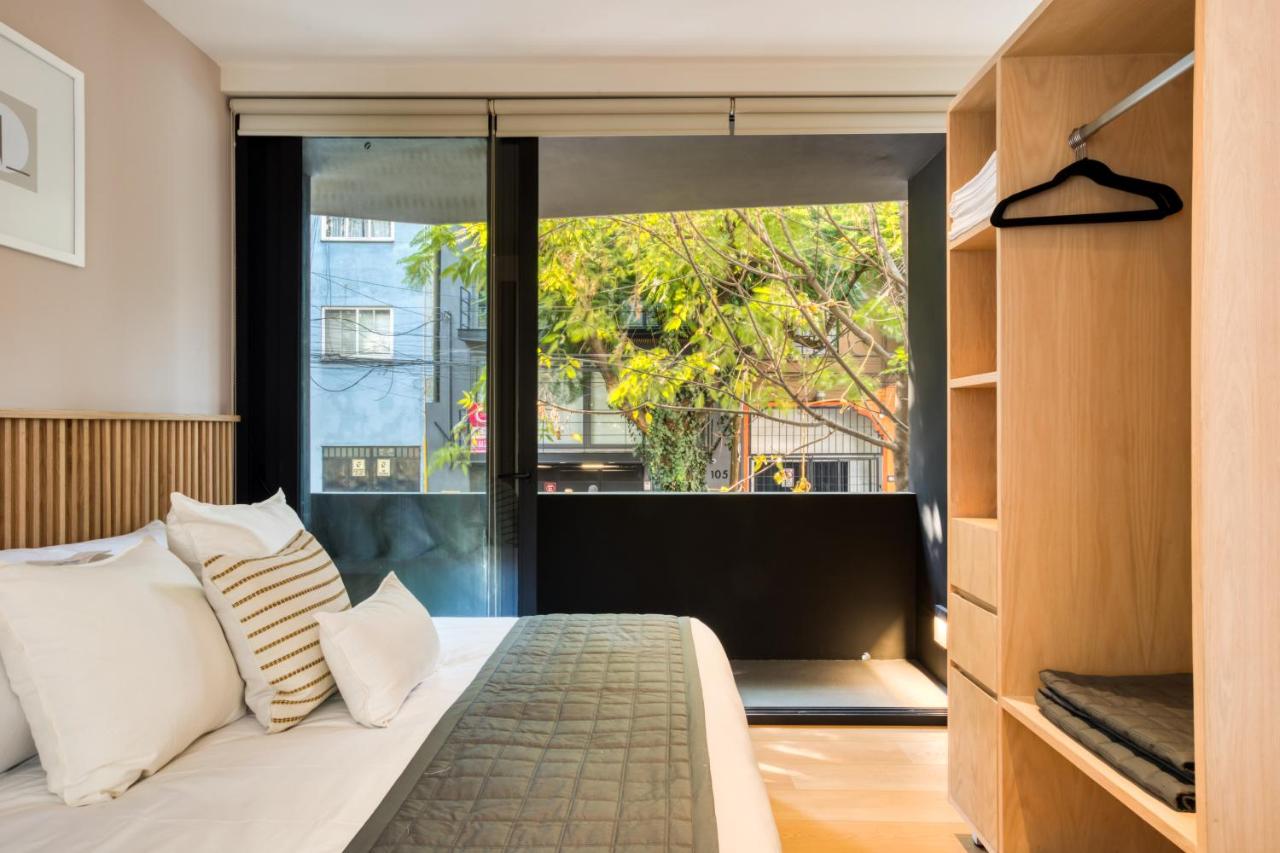 OMETUSCO By Mr W - 2