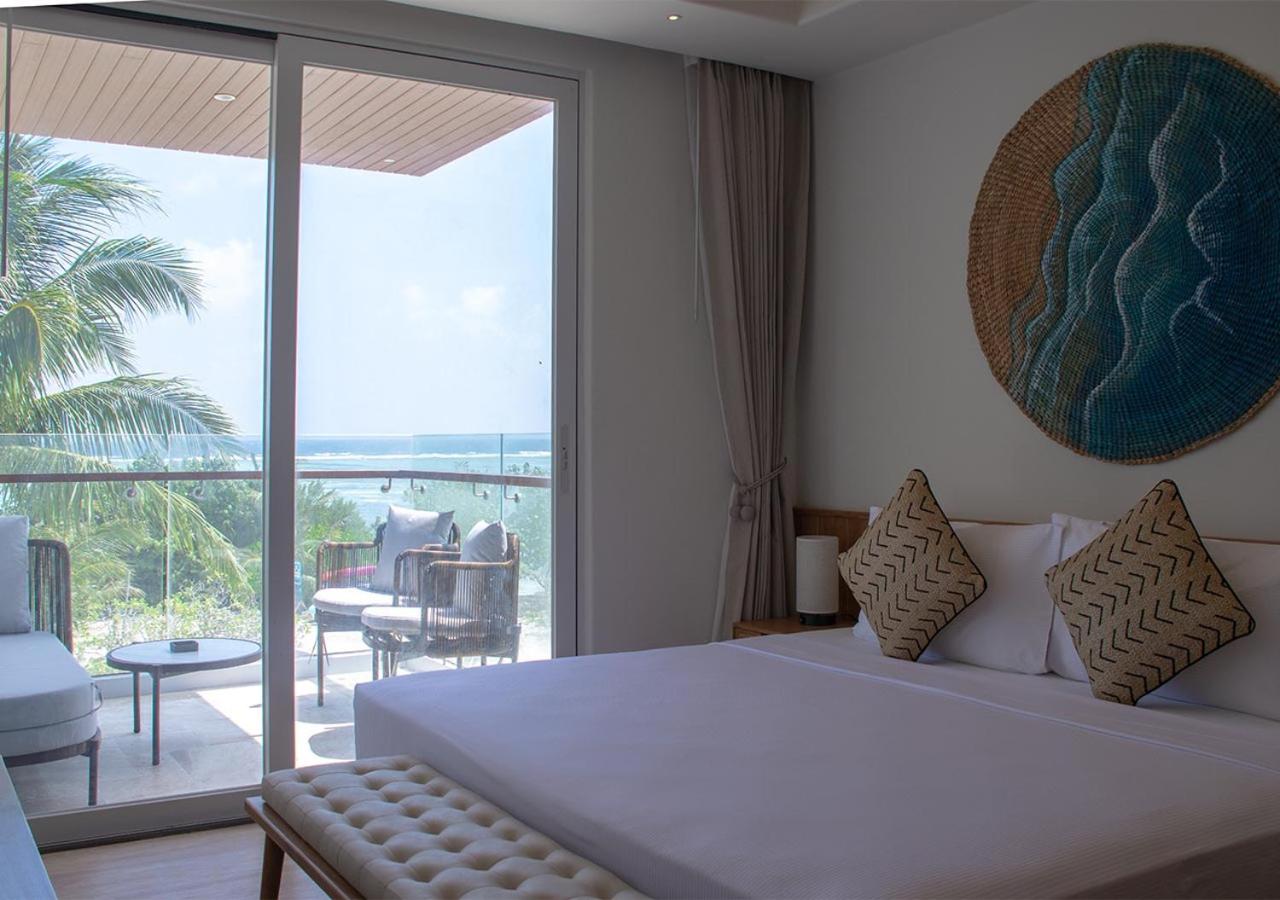 Stone Beach Club - 2