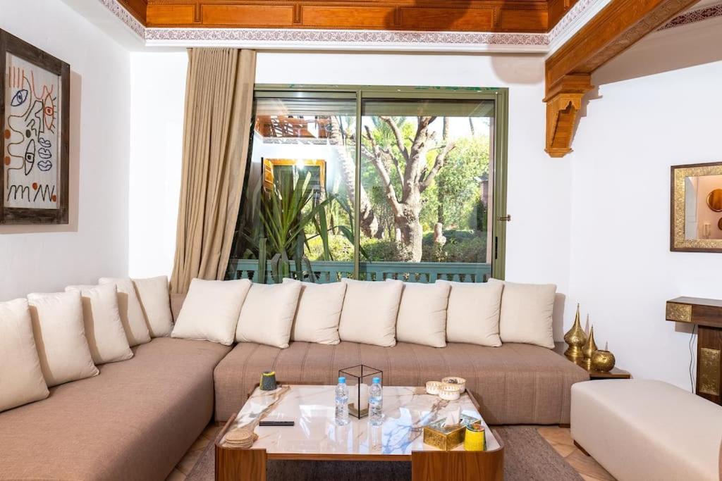 Serenity in La Palmeraie: 2-Bed Apartment - 2