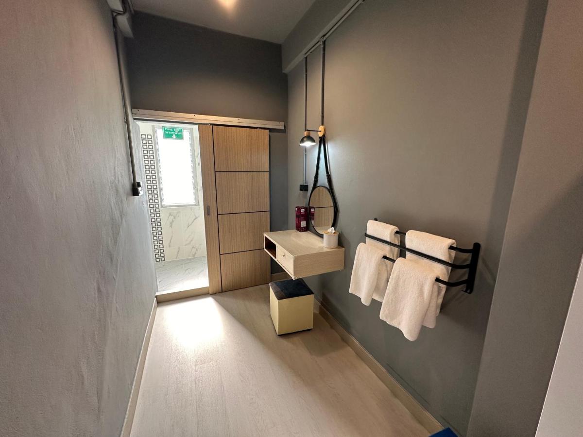 Chiangmai vibe, City House, 7 mins to BTS, City center, Private room in Sathon, Private bathroom, Bangkok, Thailand - 3