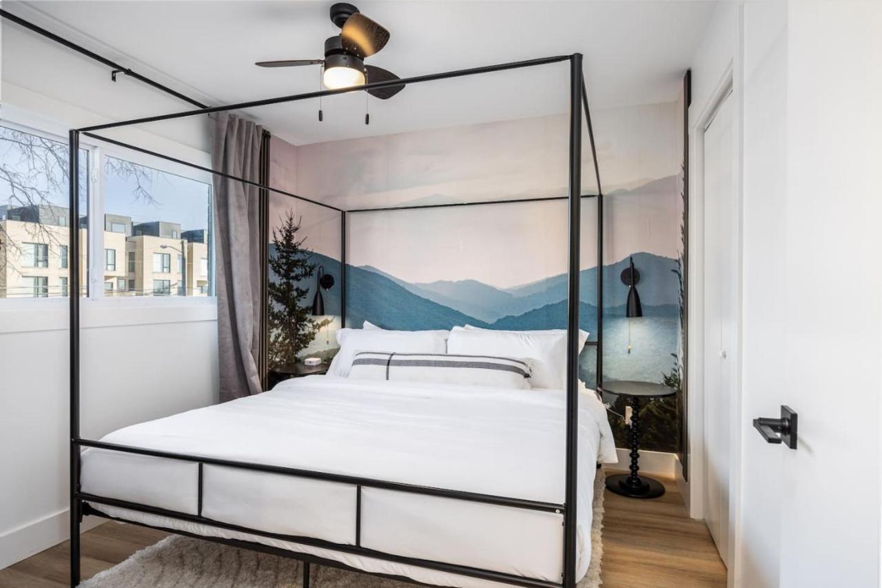 Walk to Restaurants from Condo, by Hospitals, 3 miles to Downtown - 3