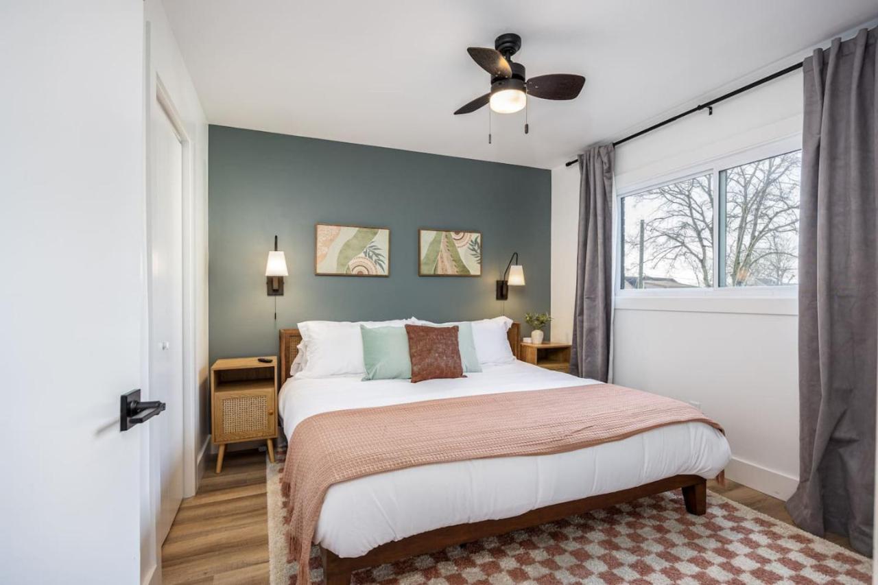 No Stairs Condo by Vanderbilt and Belmont, 3 miles to Downtown - 4