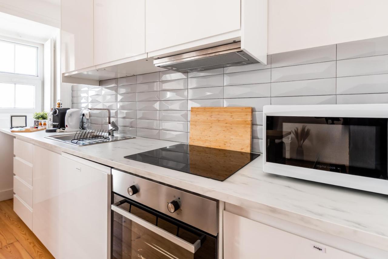 Sunlit & Patio Studios - Prime Lisbon - 4