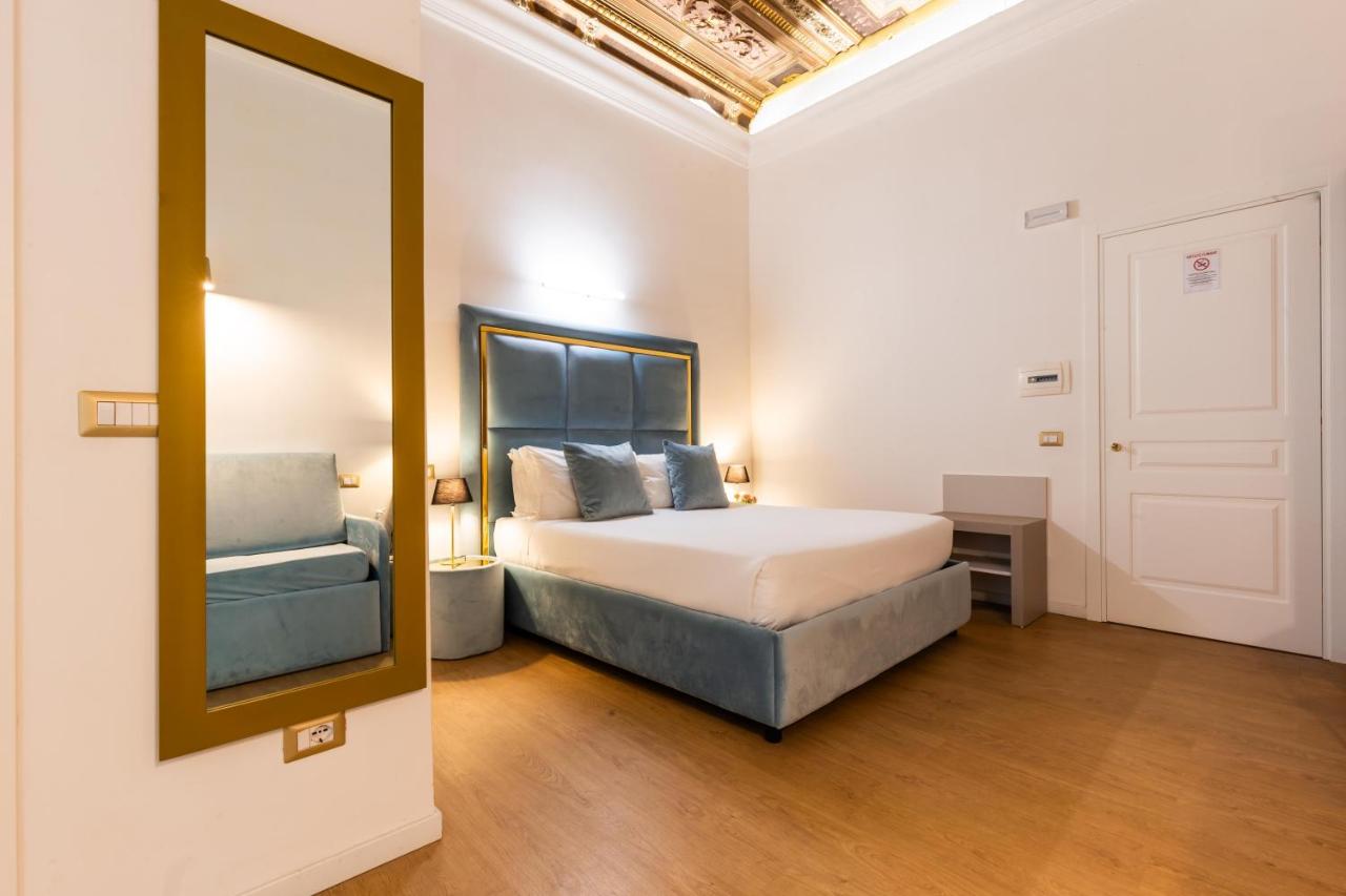 Cavour LR Collection - 4