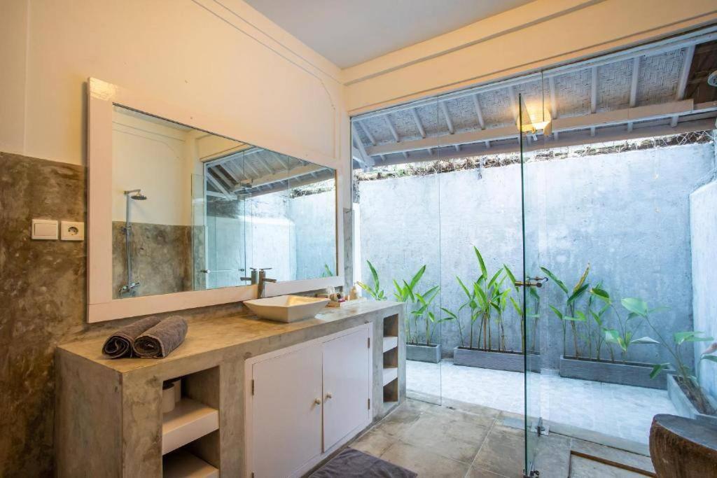 Villa Dolcevita Seminyak - 3