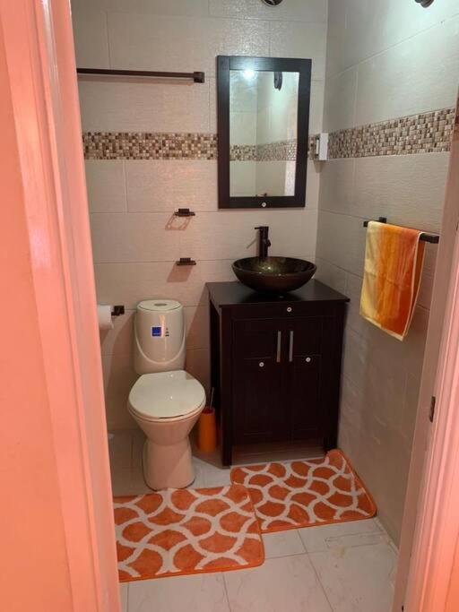 Lovely 2 bedroom condo with WiFi in a quiet area, 7-10 minutes away from both the airport and Oistins - 3