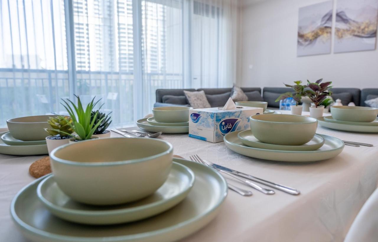 Homes Beyond l Spacious 2BR Creekside Lifestyle