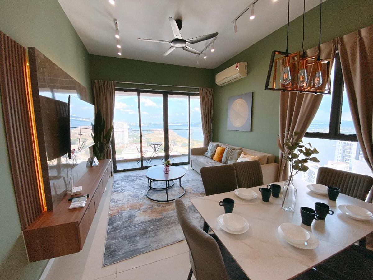 Country Garden Danga Bay by Lions Bay - 3