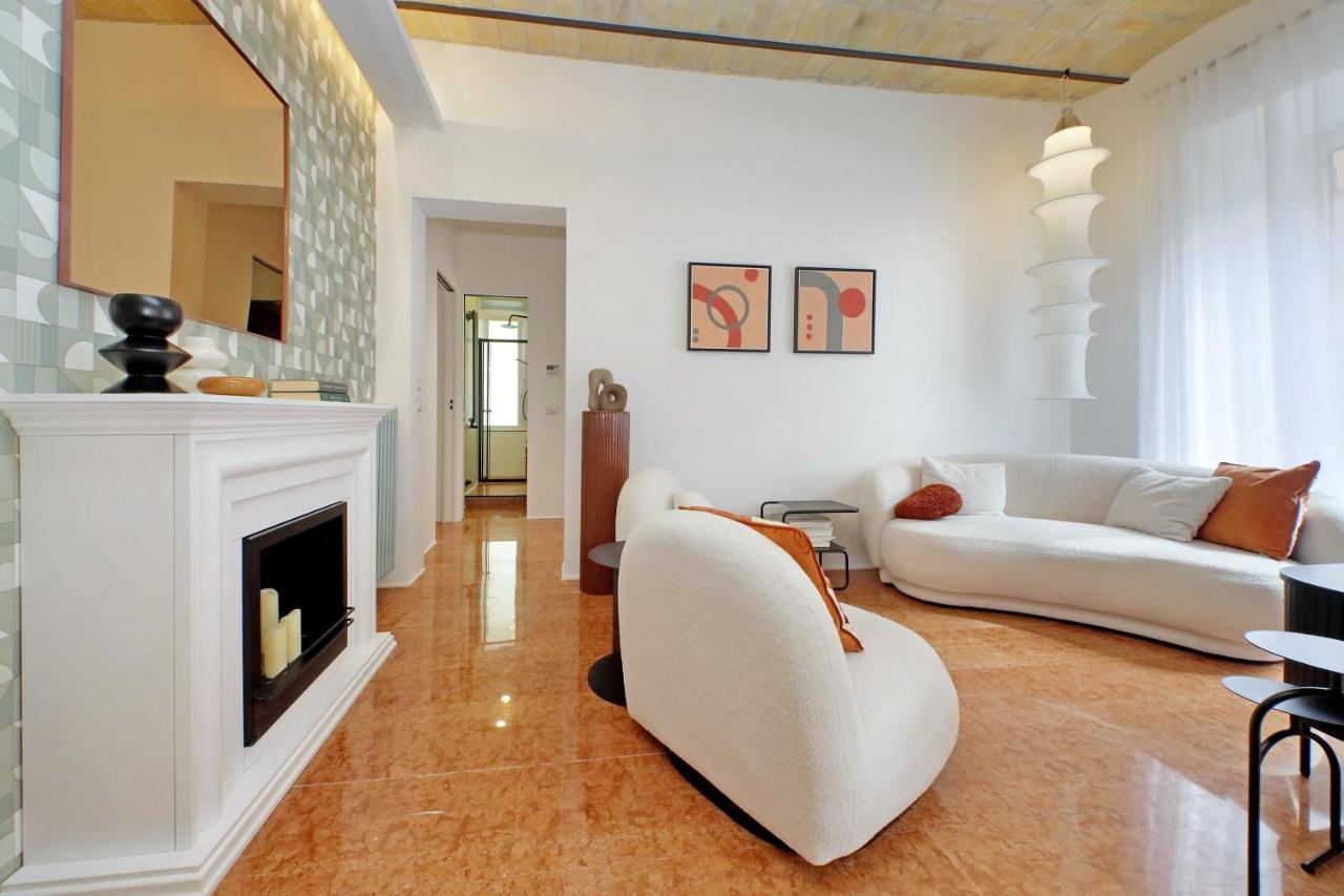 YCH-Lussuoso appartamento al Colosseo - 2