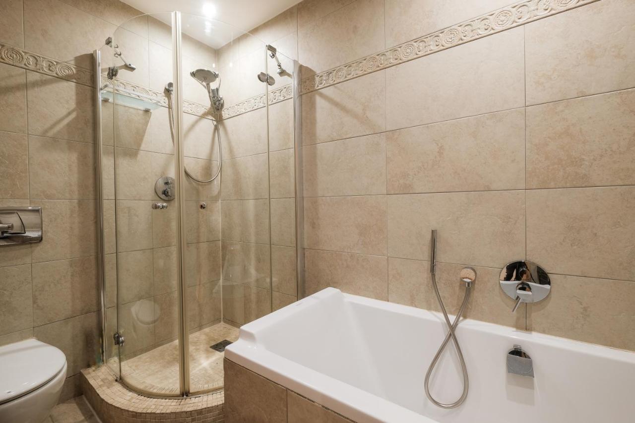 Ocean Village 2 Bedroom Apartment