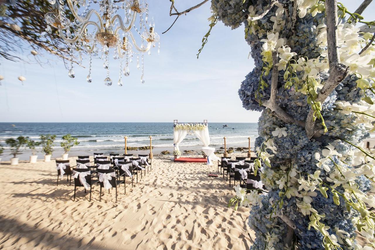 Image: Aroma Beach Resort and Spa