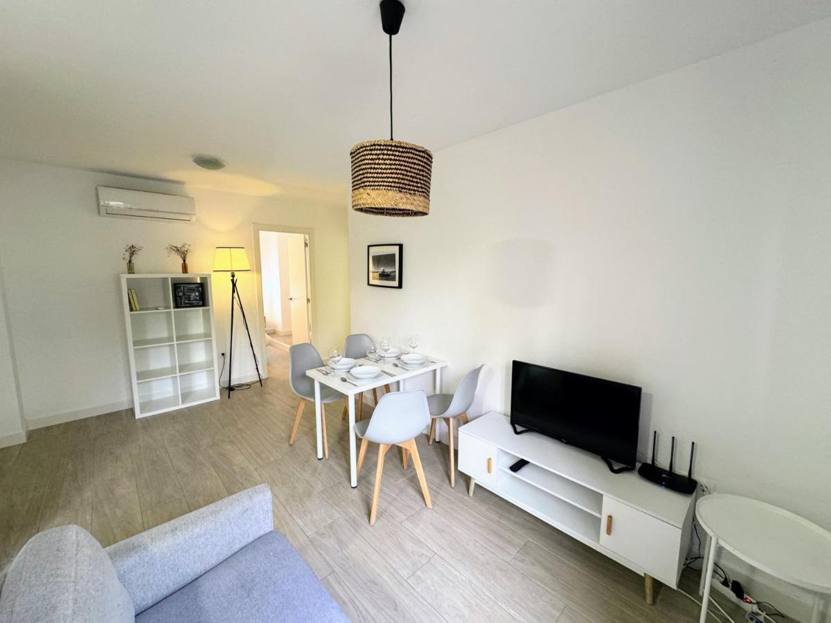 San Isidro City Center & Beach Apartments - 5