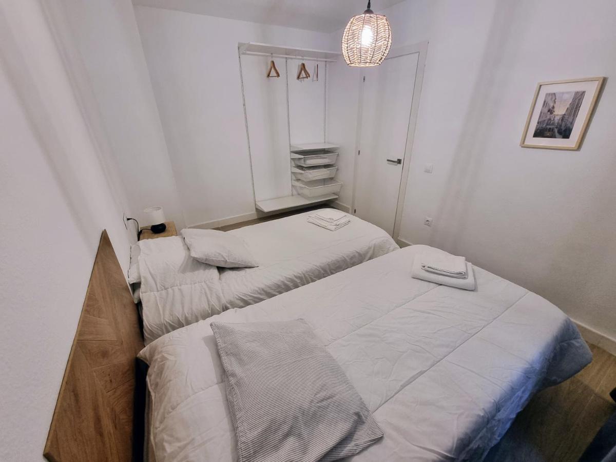 San Isidro City Center & Beach Apartments - 4