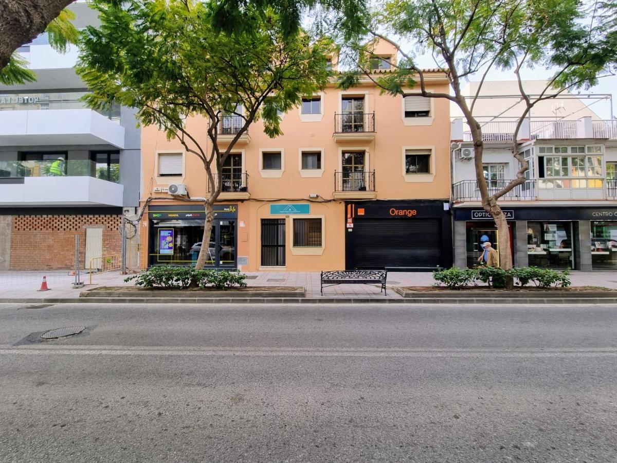 San Isidro City Center & Beach Apartments - 2