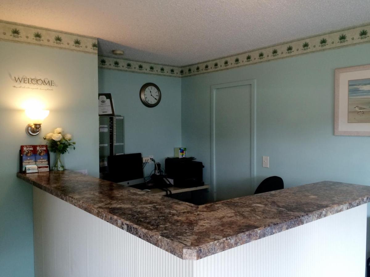 Sand Pebble Motor Lodge — photo 18