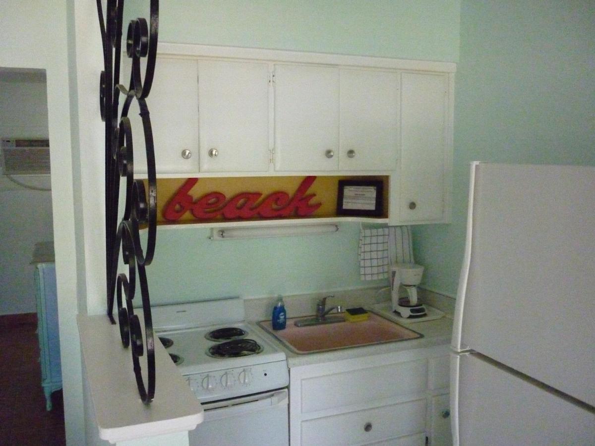 Palm Court Inn Motel — photo 18