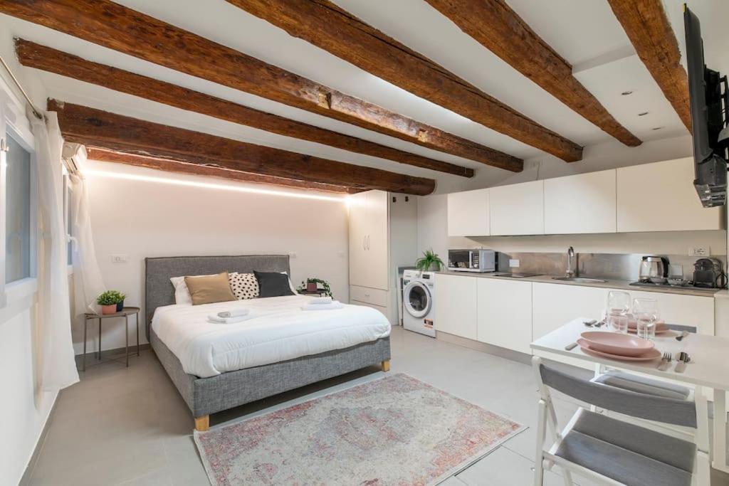 LONGA studio by Welc(H)ome