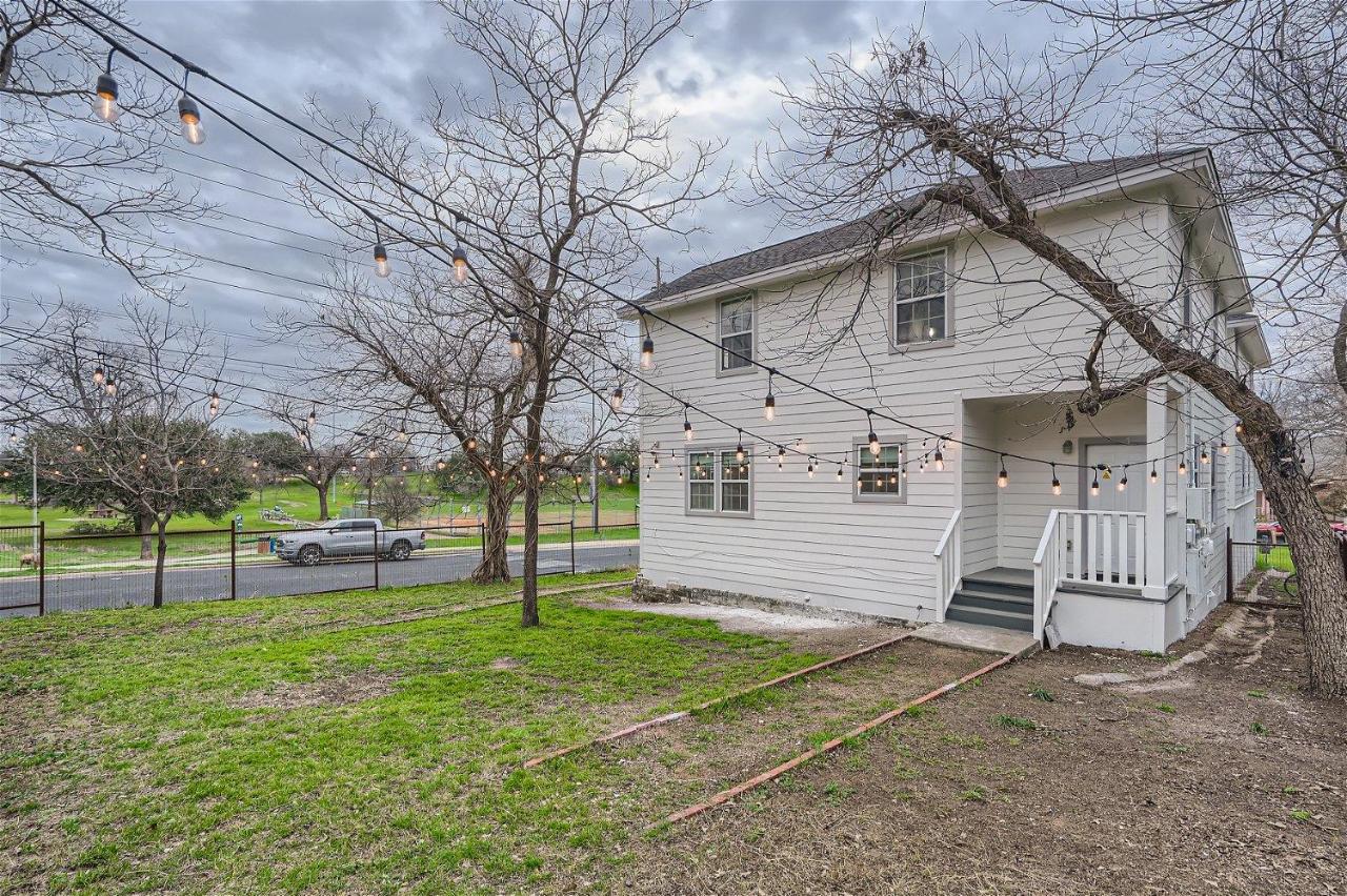 Chic 8BR Retreat Central East Austin for Large Groups - 4