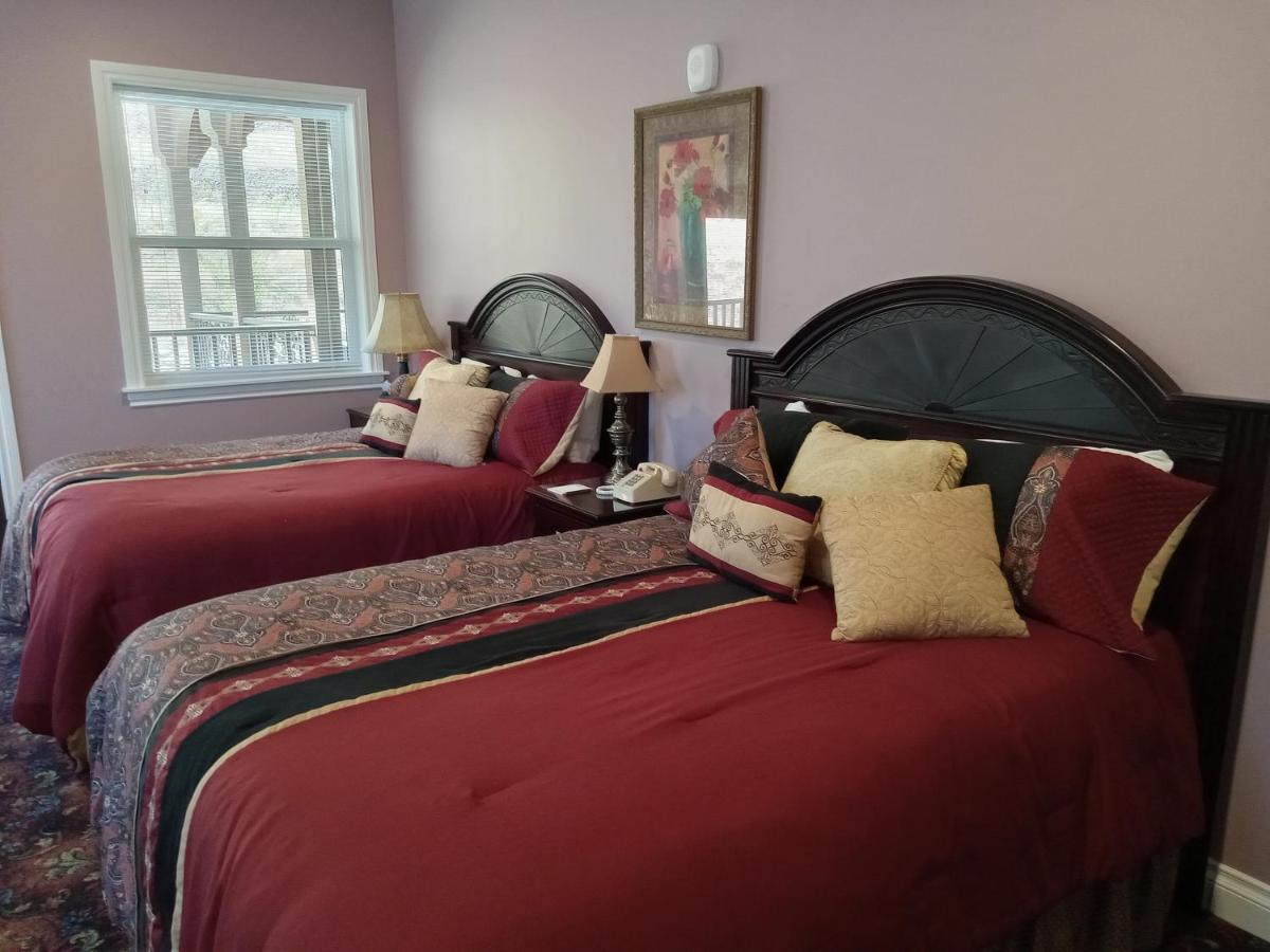 Hearthstone Elegant Lodge — photo 16