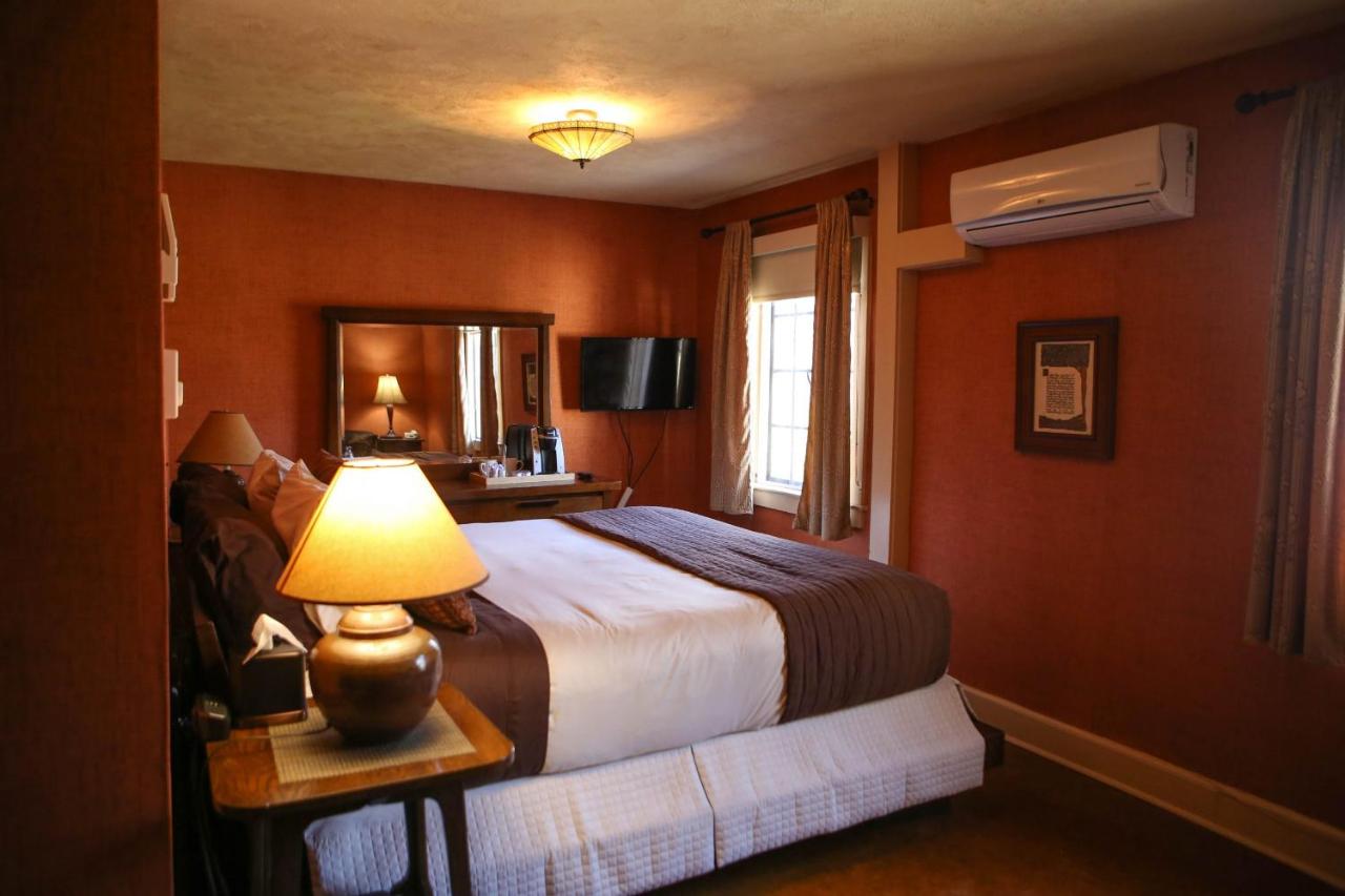 Settlers Inn — photo 11