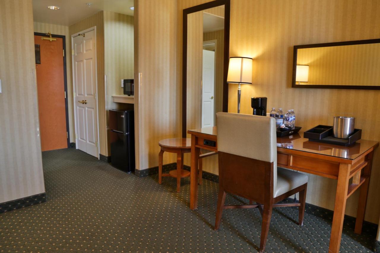 Sweetwater Lodge - Rock Springs - Green River — photo 20